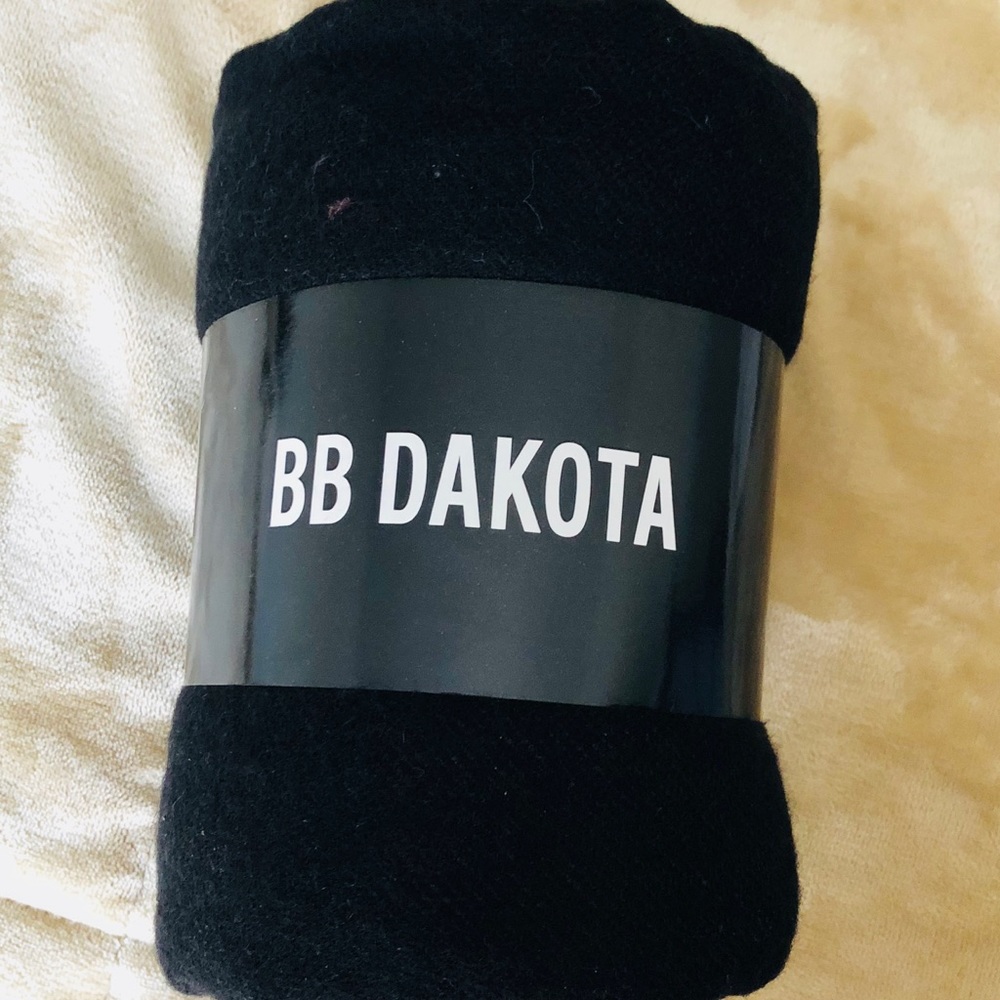 BB Dakota poncho
